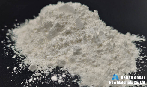 從礦山到屏幕：鈉長(zhǎng)石如何悄然撐起萬(wàn)億級(jí)玻璃陶瓷產(chǎn)業(yè)？